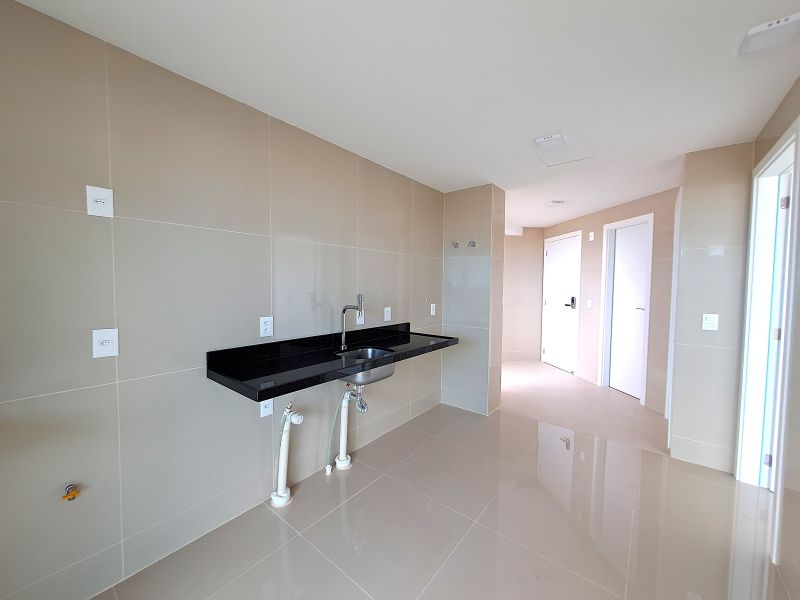 Tango Plaza cozinha com copa