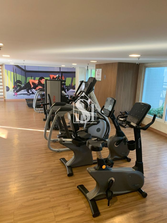 Moma Condominium academia